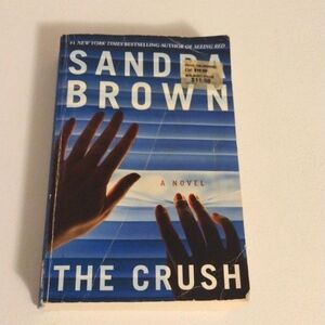 Sandra Brown paperback novel the crush